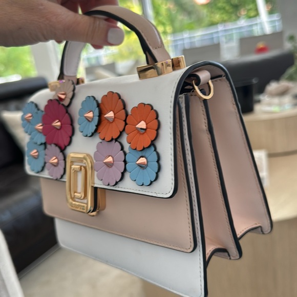 Luana cross body or clutch removable straps in mint condition. - Picture 4 of 6